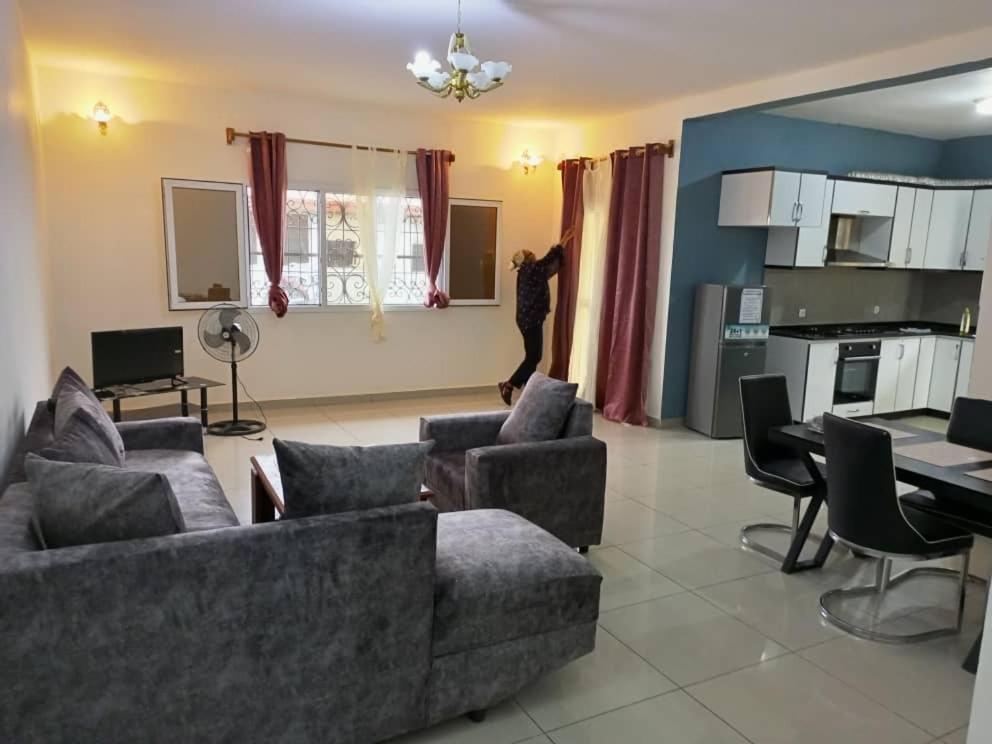 Residence Rosalie Yaoundé Værelse billede